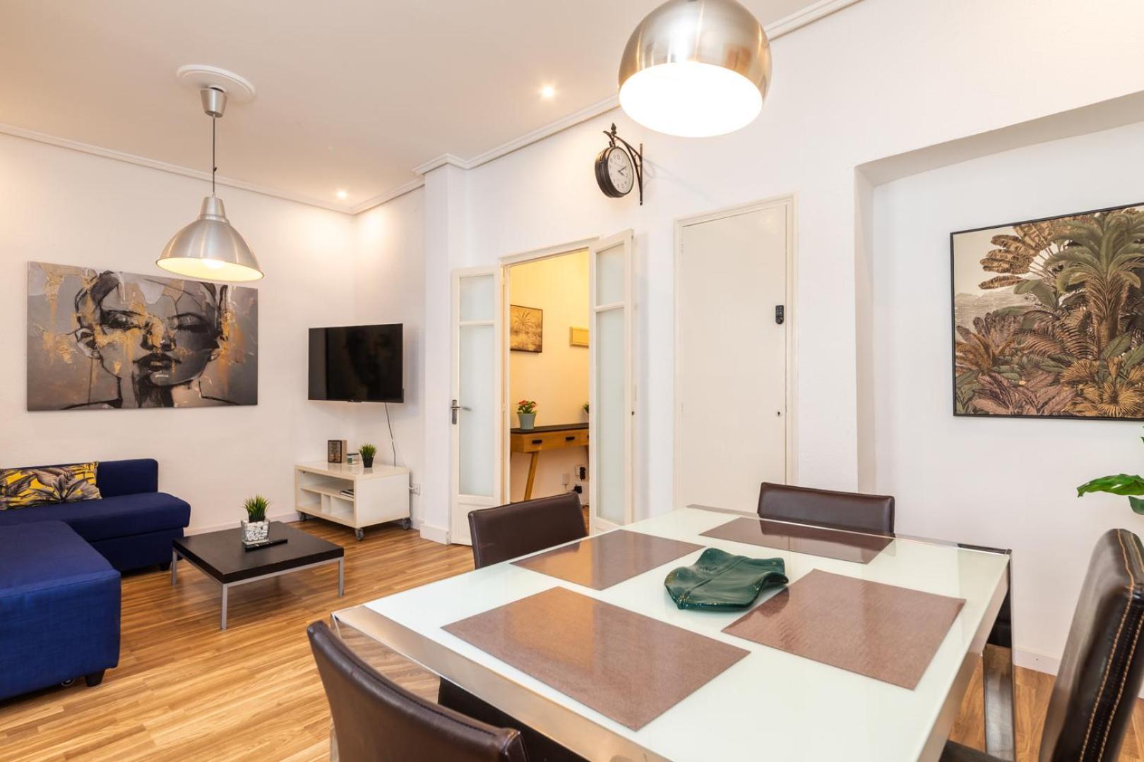ולנסיה Mestalla River Apartment מראה חיצוני תמונה